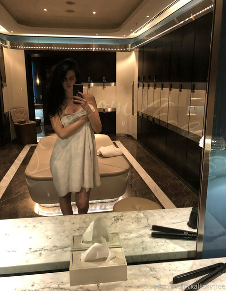 kalliskyfree model hot photo