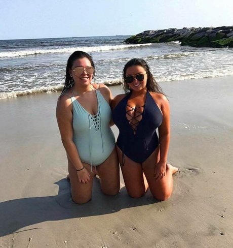 asian shemale onlyfans art nude gallery