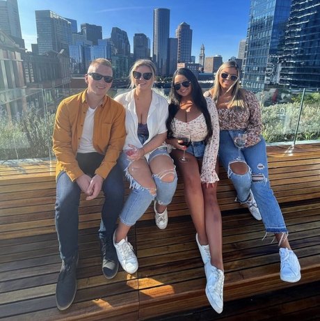 skinny asian onlyfans free naked pic