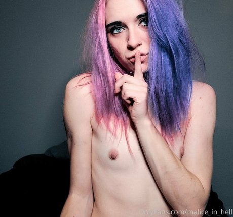 glasses onlyfans hot sexy photo