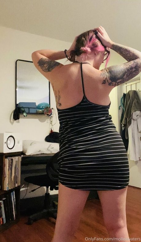 asian brunette onlyfans erotic photo