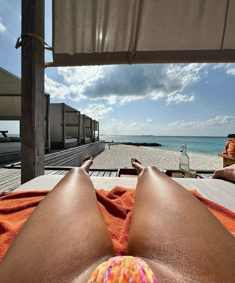 petite slut onlyfans erotic pic