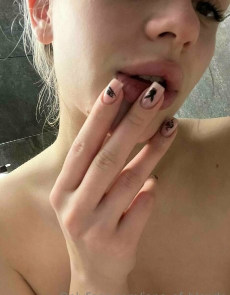 jane of blonde model naked image