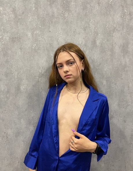 Beautiful Angel naked star gallery