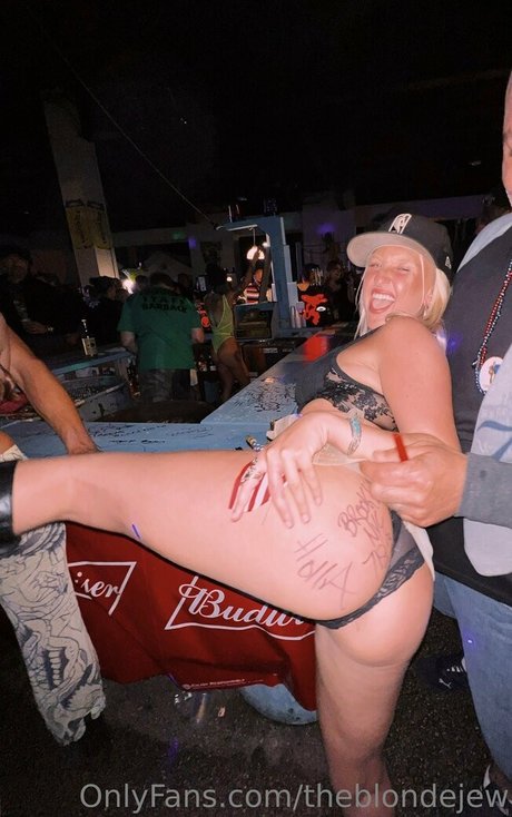 theblondejew sex model pic