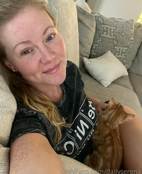 Dailyserena exclusive star img