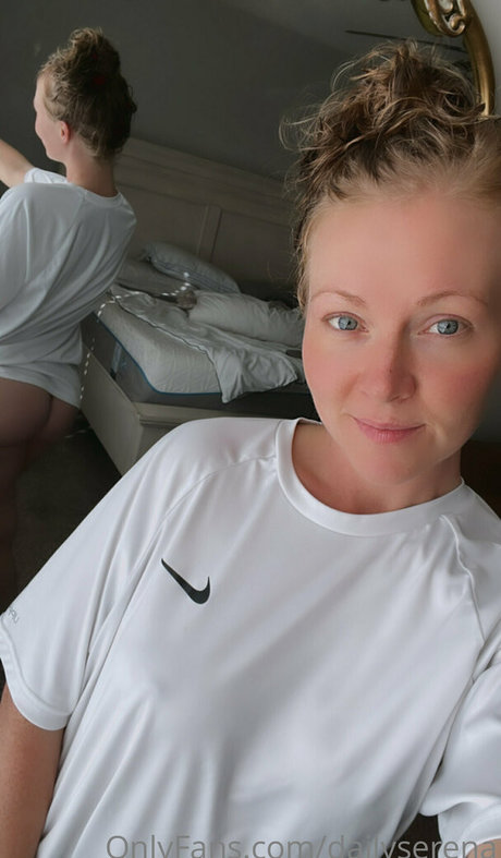 Dailyserena model xxx pic