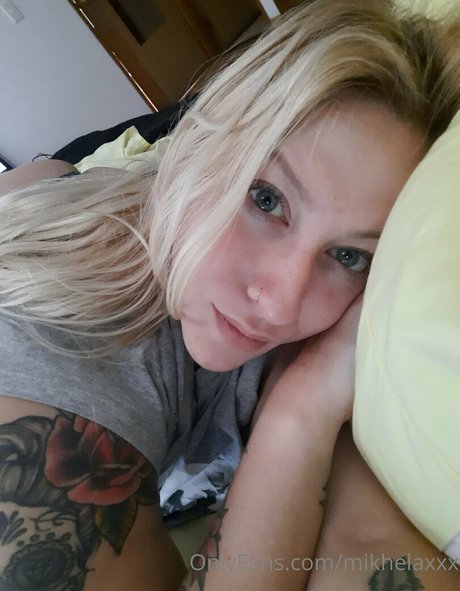 mikhelaxxx best pornstar pictures