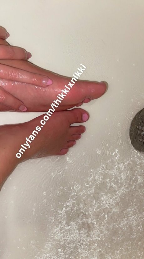 thikkixnikki pornstar naked photo