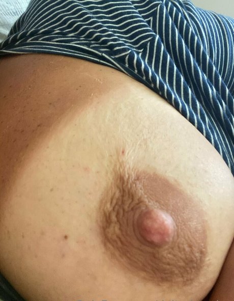 deltadawnlux naked star images