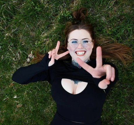 LoveLaurenn nudes actress img