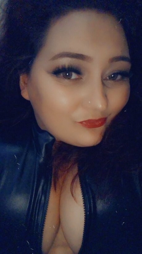 curvyqueenpromo free star picture