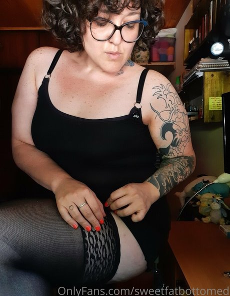 sweetfatbottomed nude star photos