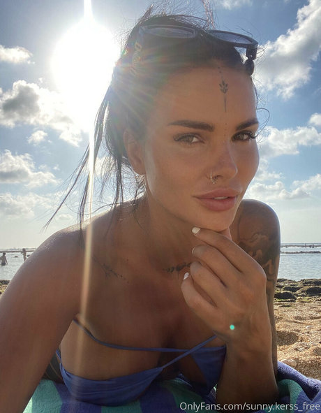 sunny free high quality pornstar pictures