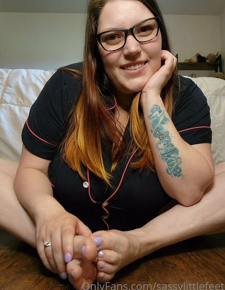 sassylittlefeet star erotic picture