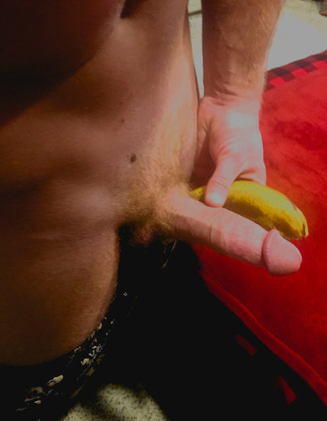 gnoza27 pornographic model picture