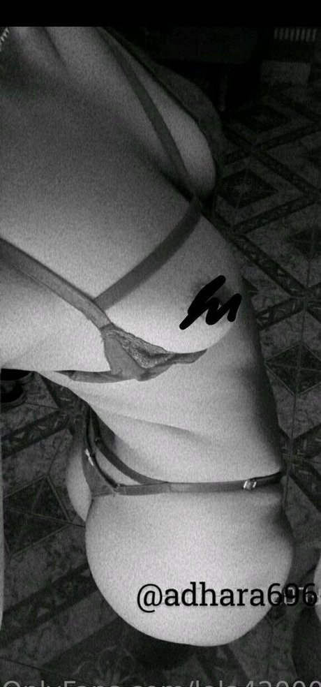 lola42000 xxx pornstar pics