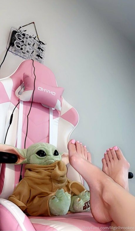 lilgirlbrookee Profile Pic