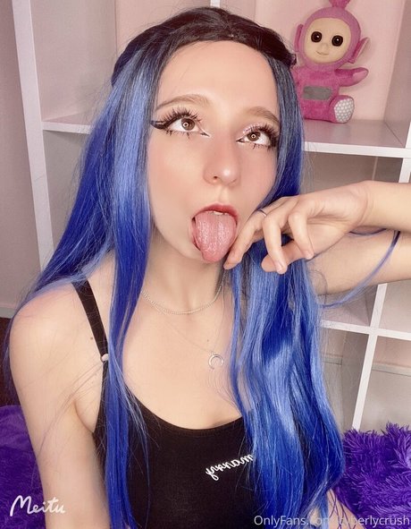 mirror onlyfans art naked pic