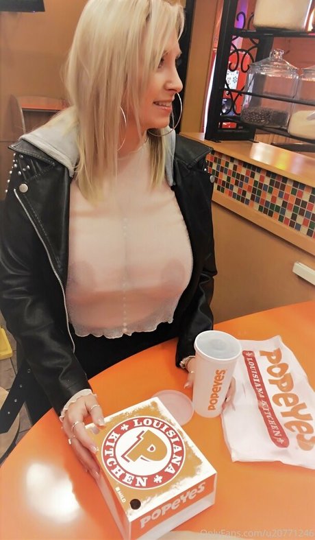 indyhw pornstar adult image