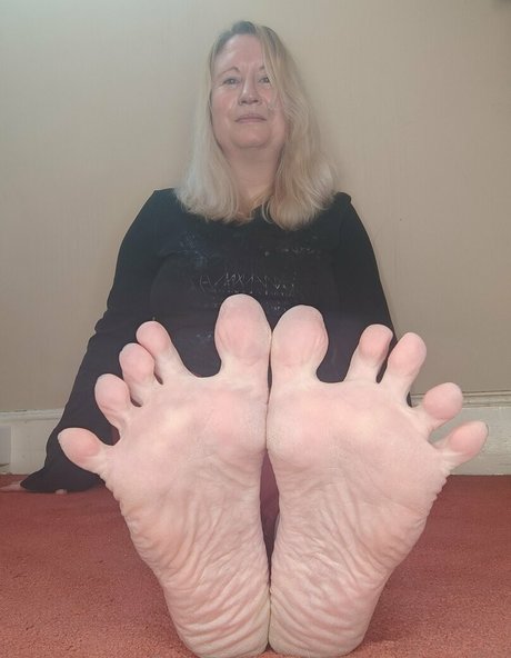 beach milf onlyfans erotic pics