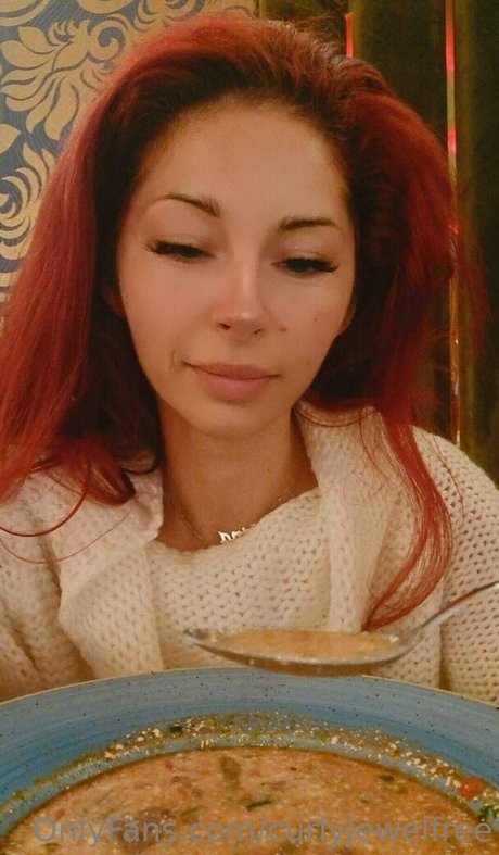 curlyjewelfree Best Profile Photo