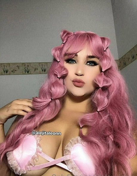 alexxisren top star photo