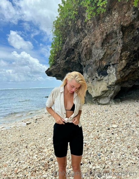 alexxisren nude star archive