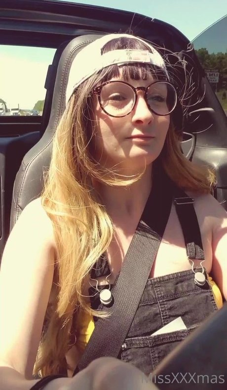 pink hair onlyfans pornographic galleries