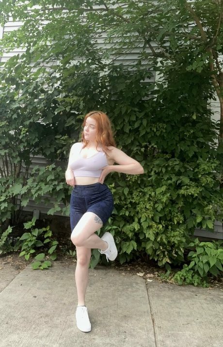 emilychestnut star naked photo