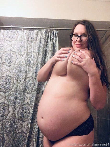 mal monroe pretty actress images