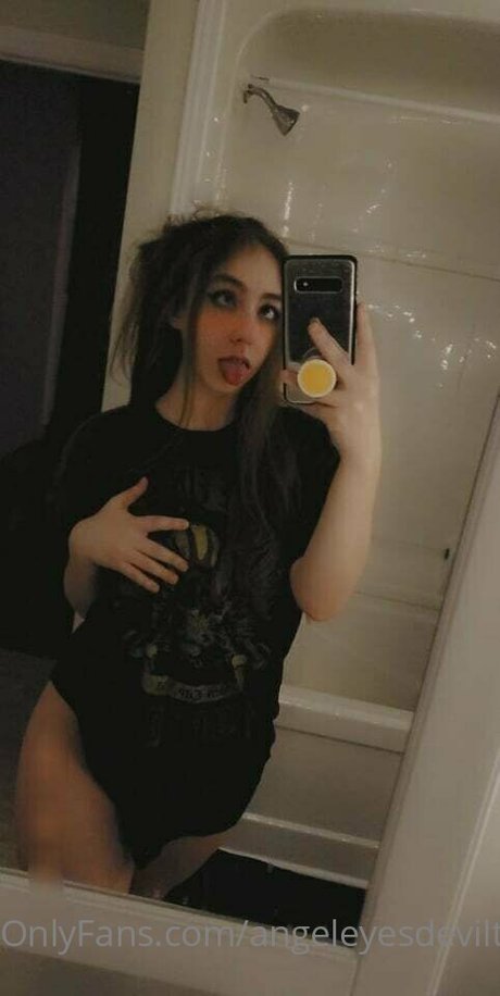 Angel Eyes Devil Thighs xxx star picture