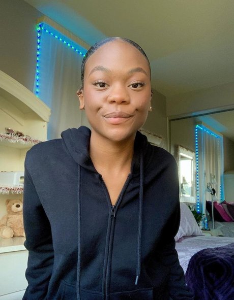 karliebaby k star exclusive pics