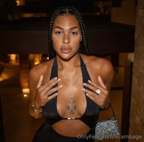 Elizabeth Cambage model porn galleries