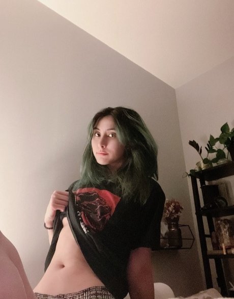 Sinastri pornographic actress gallery