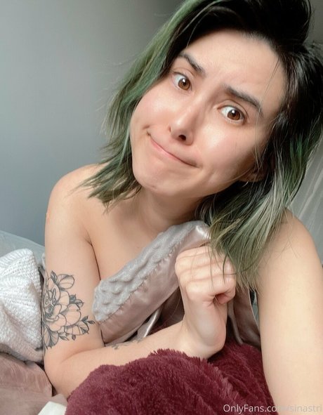 Sinastri beautiful pornstar archive