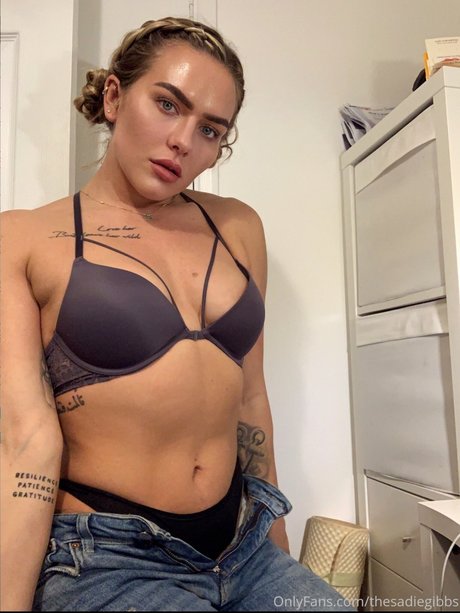 Sadie Gibbs pornstar adult gallery