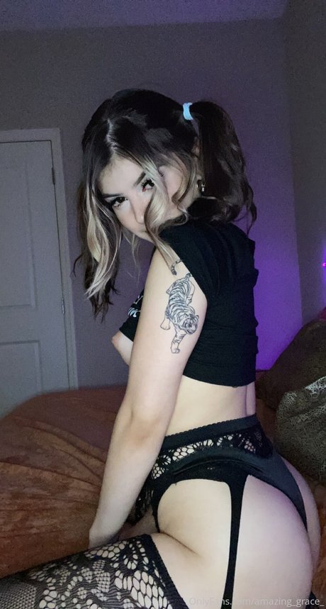 bathroom fuck onlyfans xxx pic