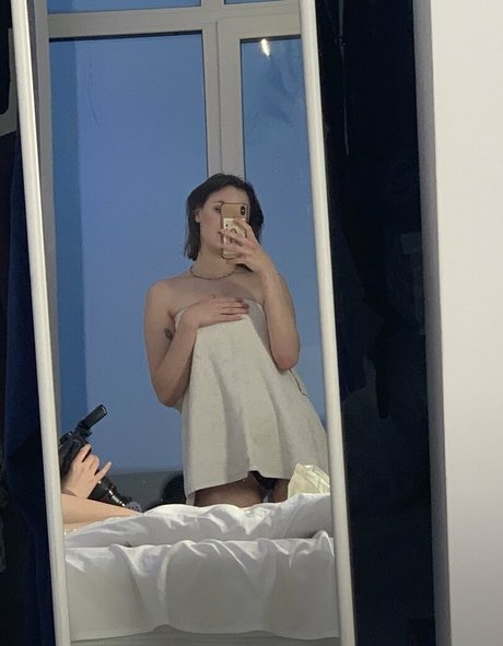 pregnant asian onlyfans sexy photos