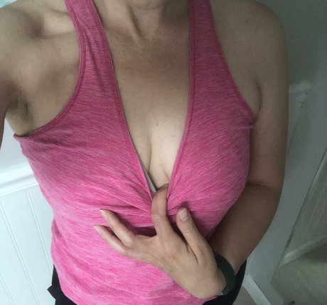 Emily Sequoia model nude photo