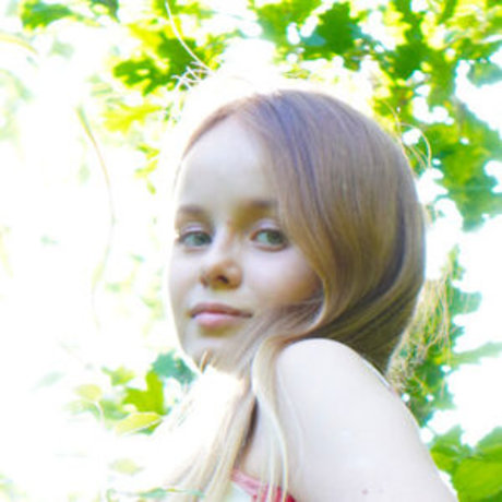 Alisaya nude star archive