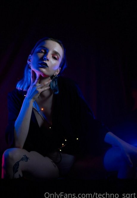 shaved onlyfans hot sexy pic