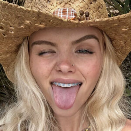 Taylor Marie high quality pornstar pictures