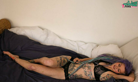 anuskatzzvip pornstar nude image