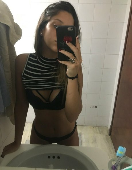 tululuhot pornographic model photos