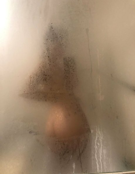 tululuhot pornographic actress photo