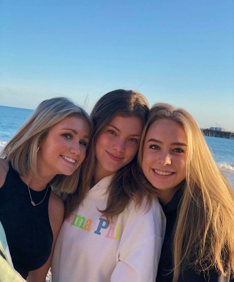 teen tits onlyfans hot picture