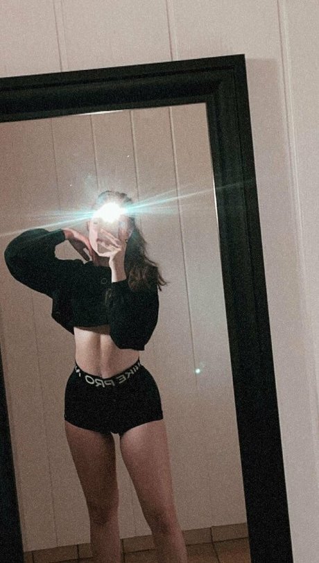 larissaxadventures pornstar pretty images