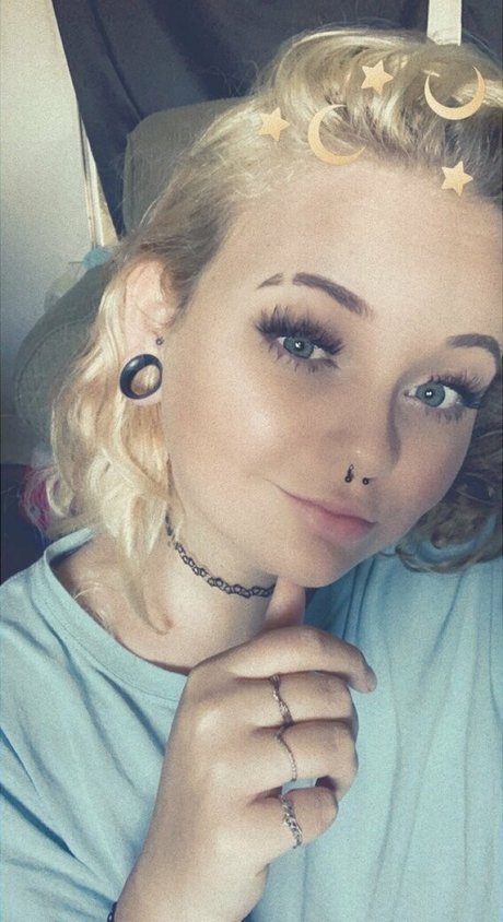 bxbygxrl21 model naked galleries