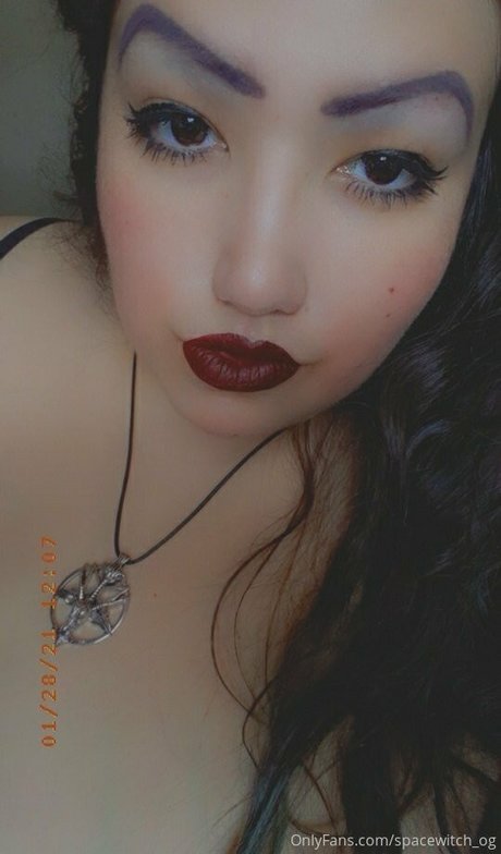 spacevvitch666 hot actress img